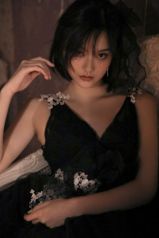 妈咪湿透的三角裤