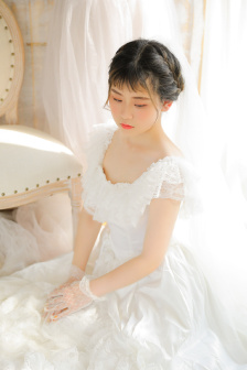 村上里沙和小男孩